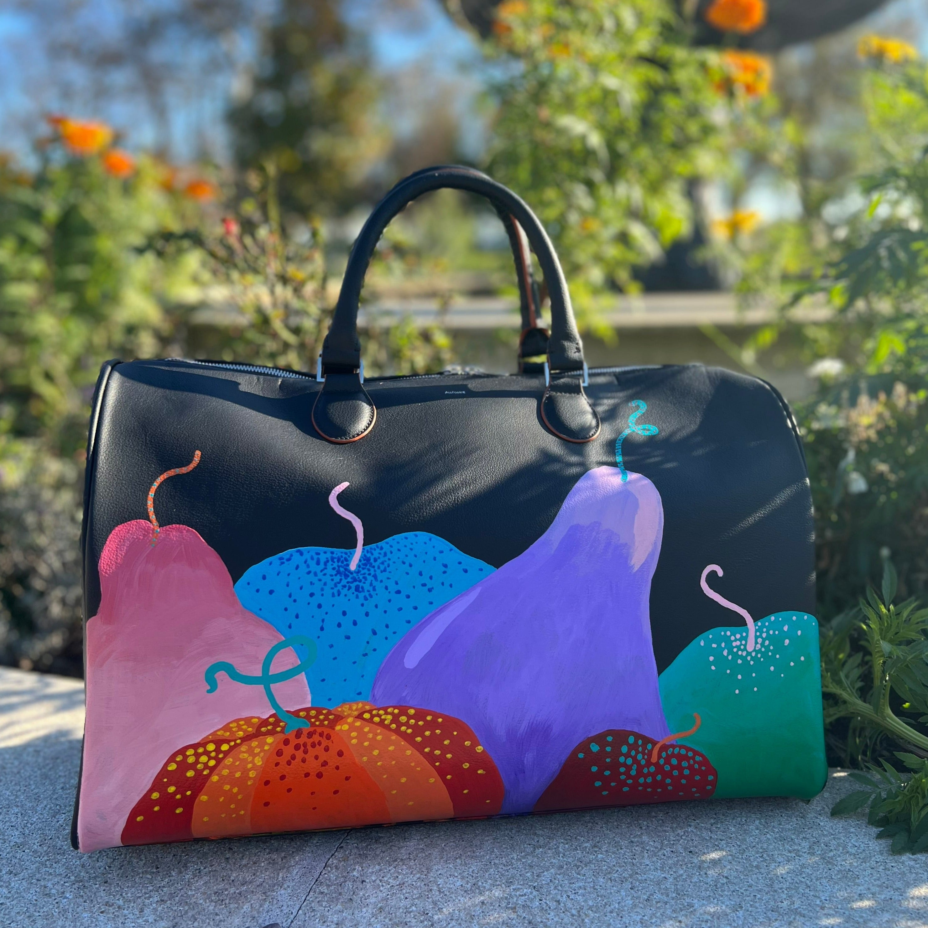 VEGAN APPLE ELATHER WEEKENDER BAG ECOFIRENDLY PLANT BASED HANDPAINTED