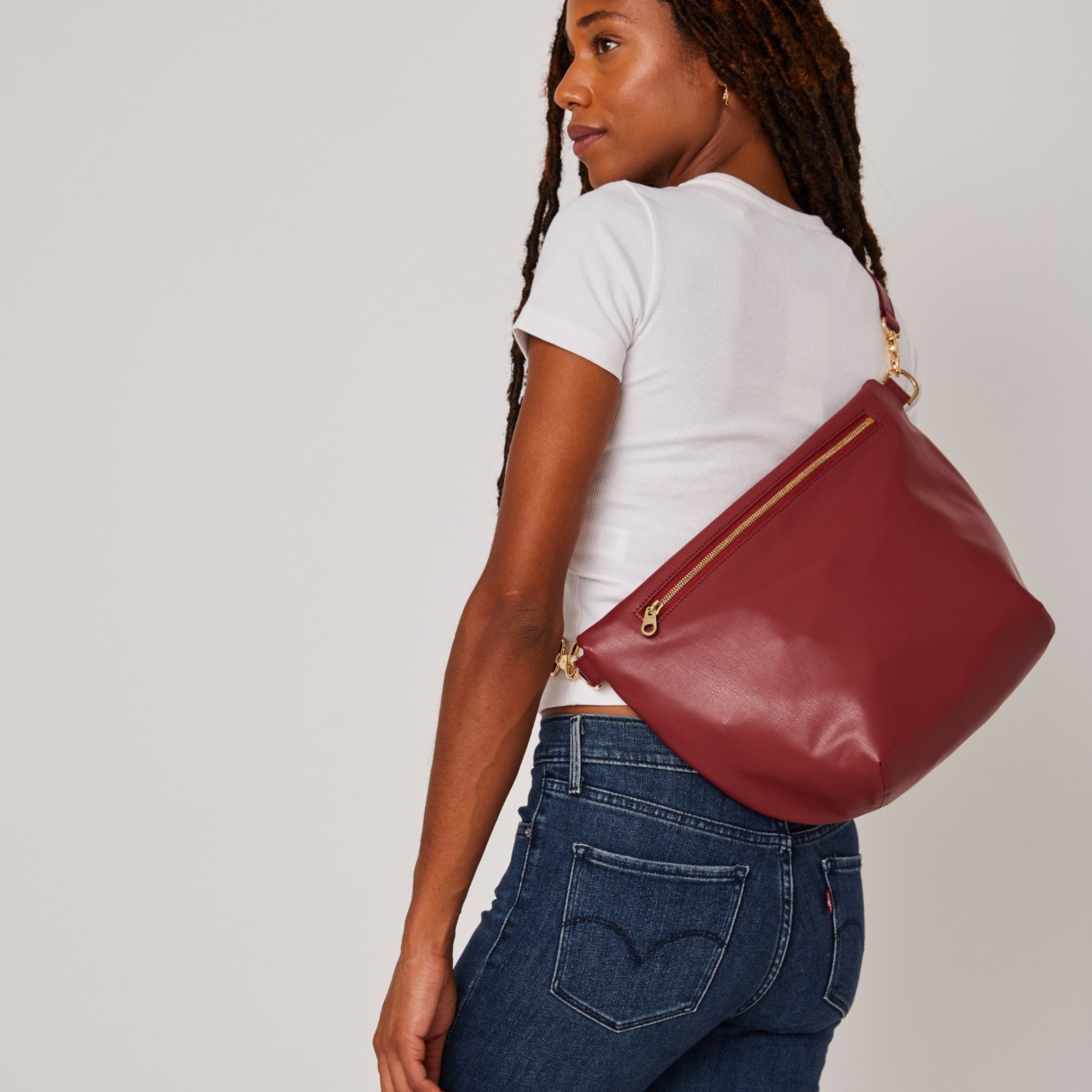 vegan crossbody bag made from apples in wine color