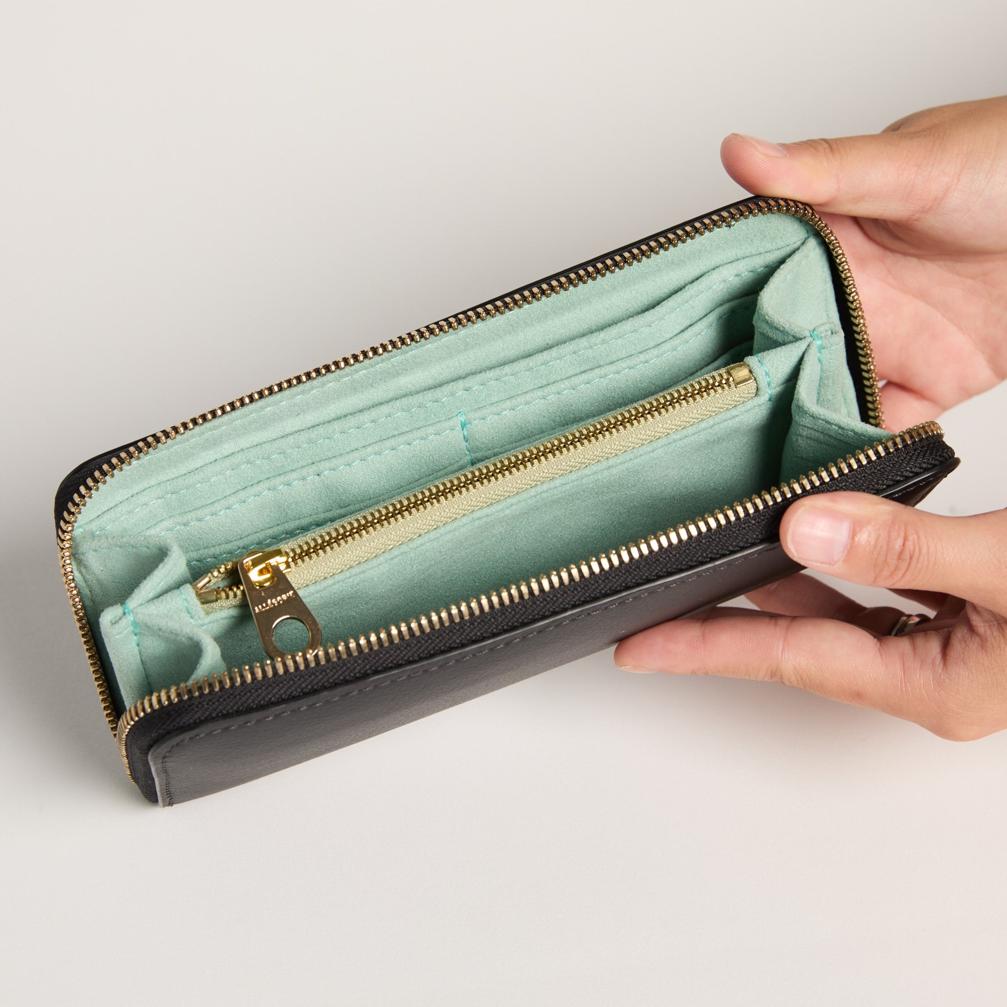 Sample Sale - Gala Long Wallet