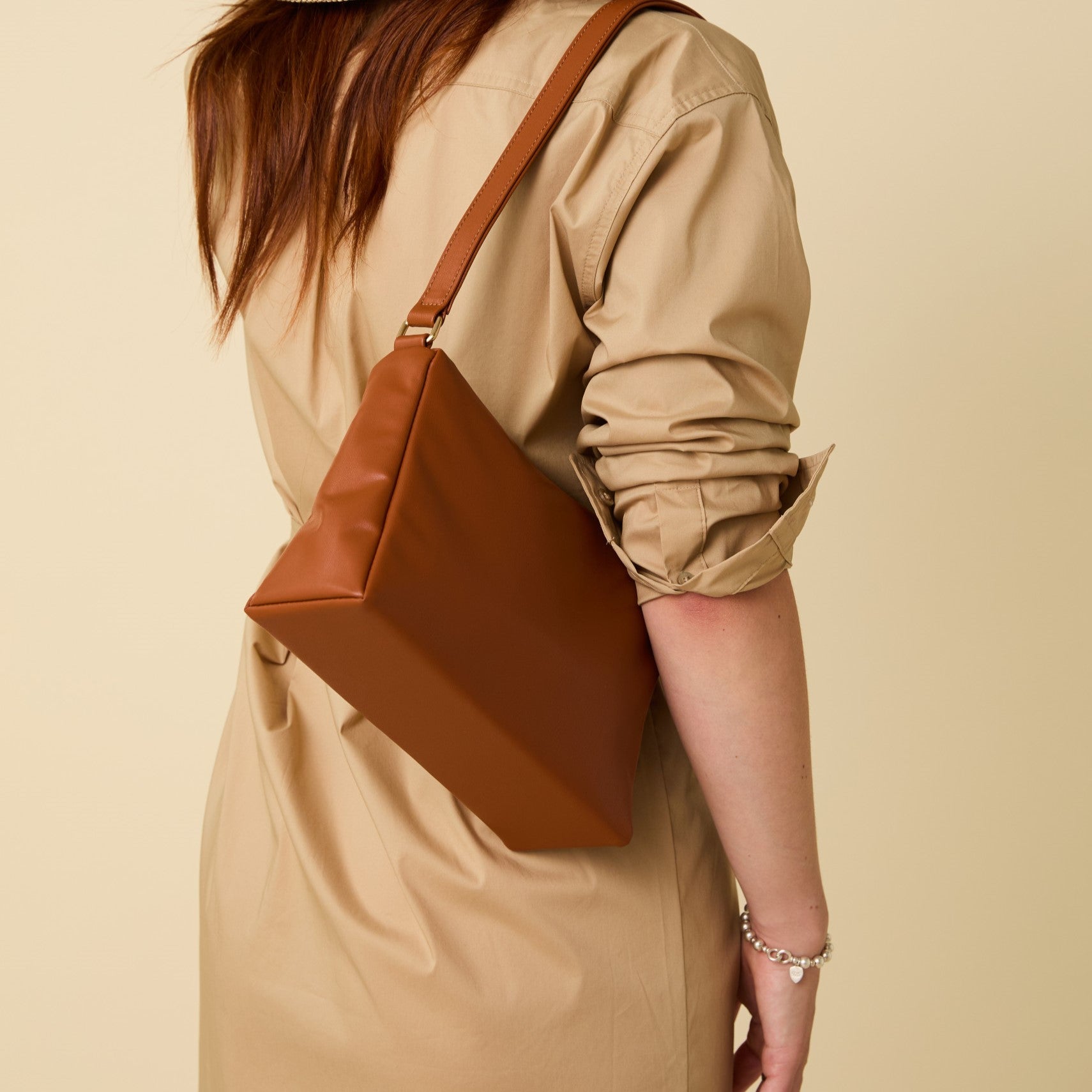 Gala Shoulder Bag (Brown)