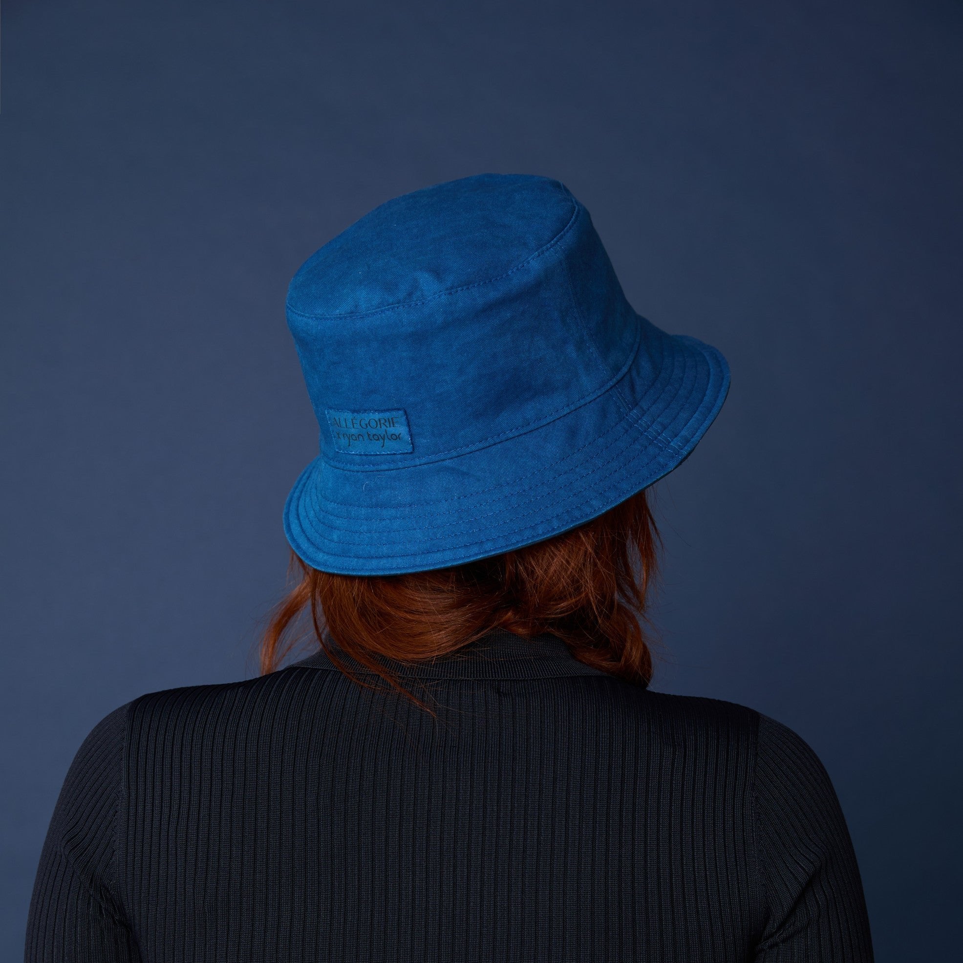 Apple leather navy bucket hat indigo style